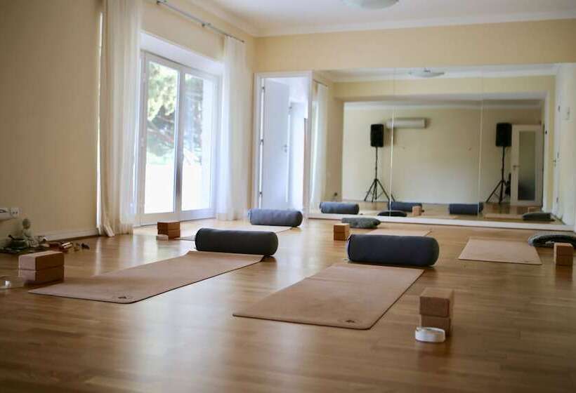 Soul Lab Residency Estoril   Hostel