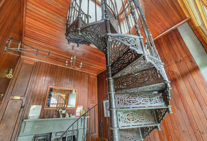 Southport Coach House