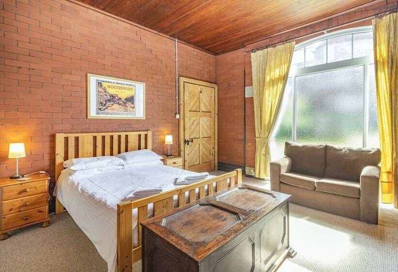 Southport Coach House