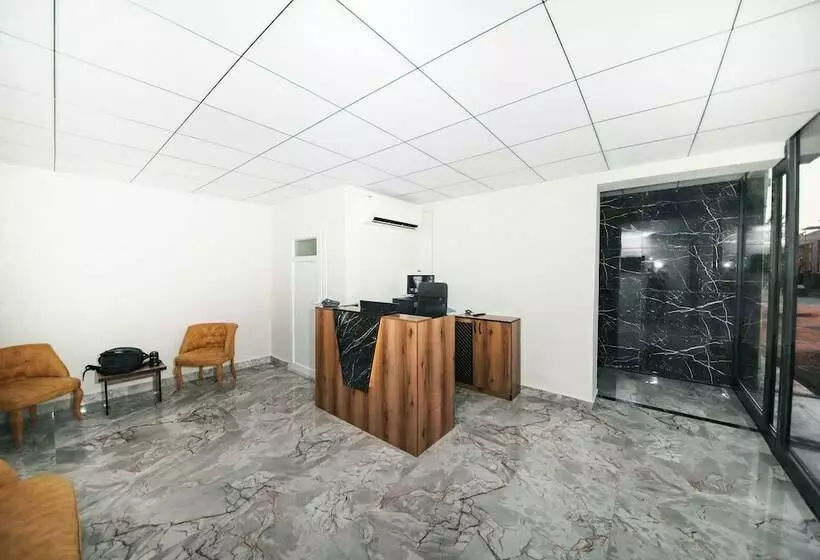 Adam Apart Hotel 2