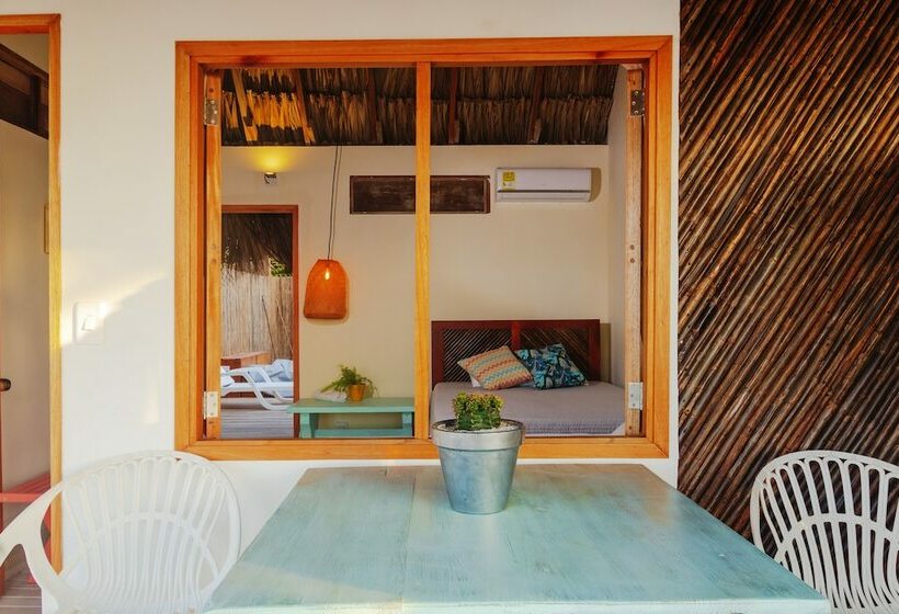 호스텔 Sunsets Del Rosario