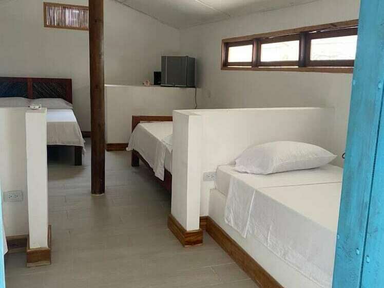 호스텔 Sunsets Del Rosario