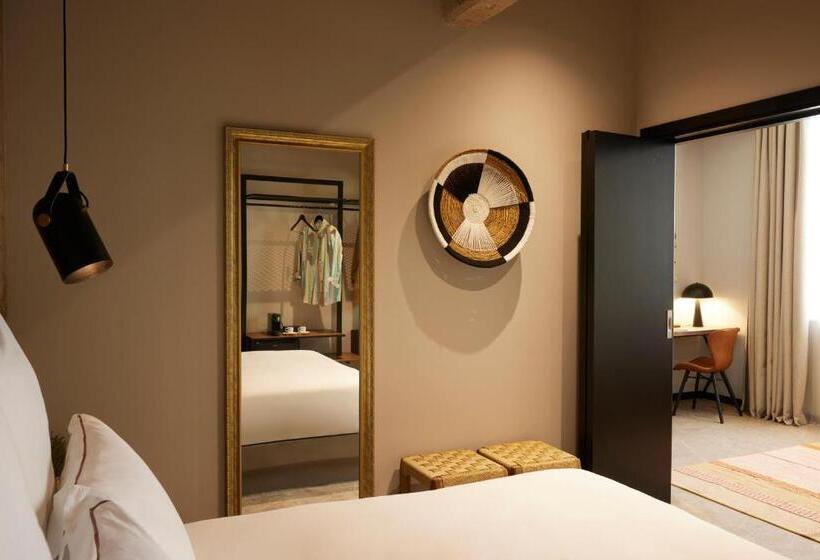 Anise, Aluma Hotels & Resorts