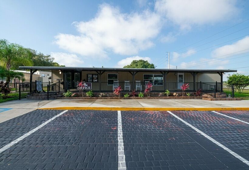 אתר נופש Baker Acres