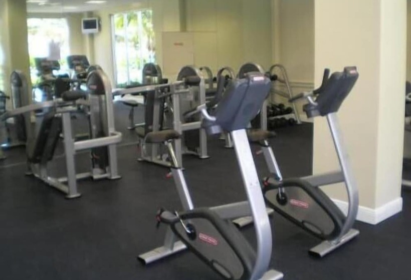 Beach Apartments Hollywood