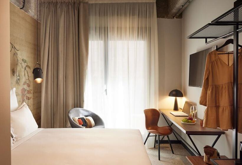 Anise, Aluma Hotels & Resorts