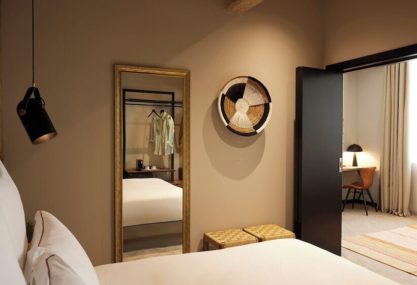 Anise, Aluma Hotels & Resorts