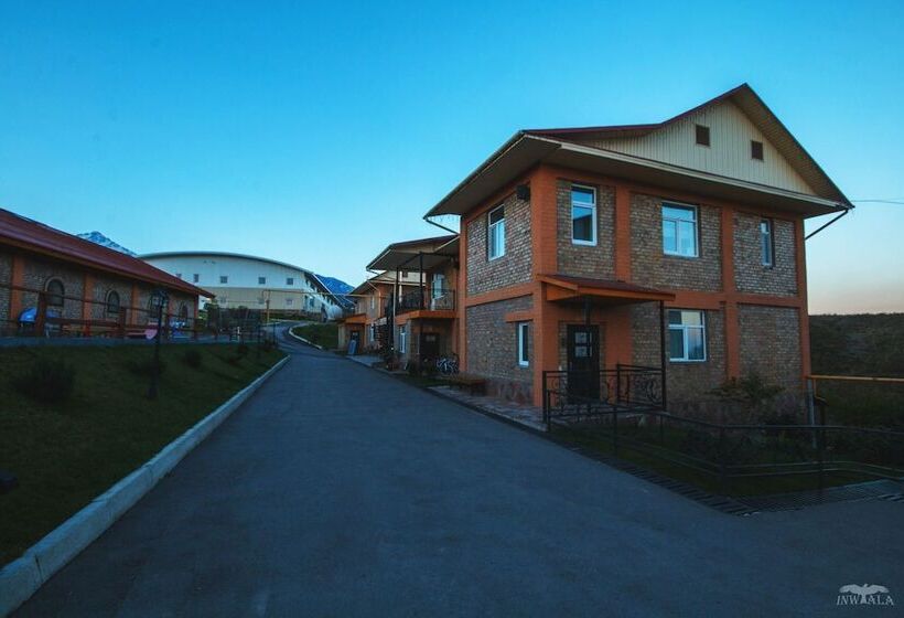 Chamberline Country Club   Hostel