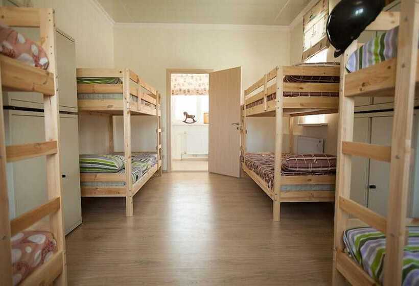 Chamberline Country Club   Hostel