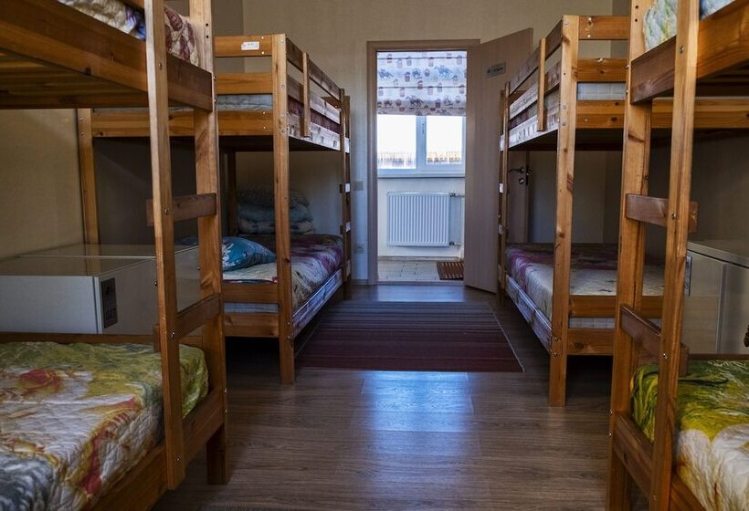 Chamberline Country Club   Hostel