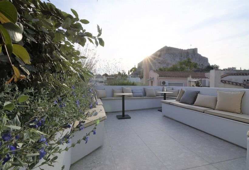 Cityzoe Athens Suites