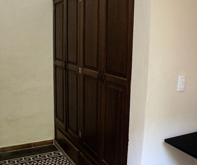 Colonial Charm Hostel