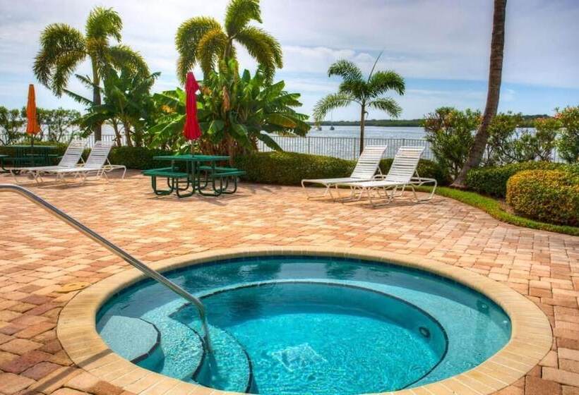 The Bc Resort On The Water