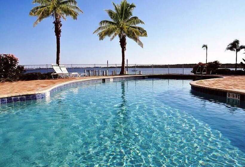 The Bc Resort On The Water