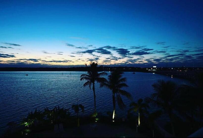 The Bc Resort On The Water