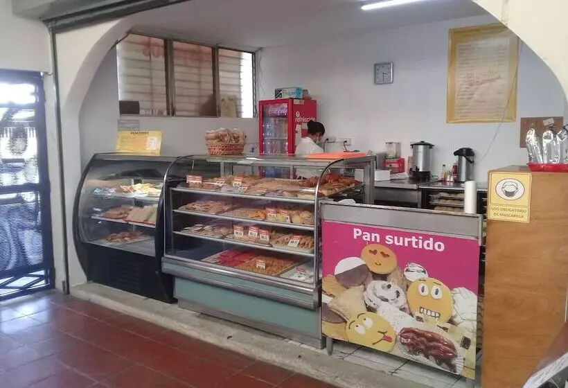 簡易ホテル Shagul