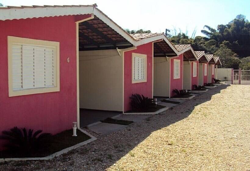 Отель Chalés Pousada Encantos Da Serra