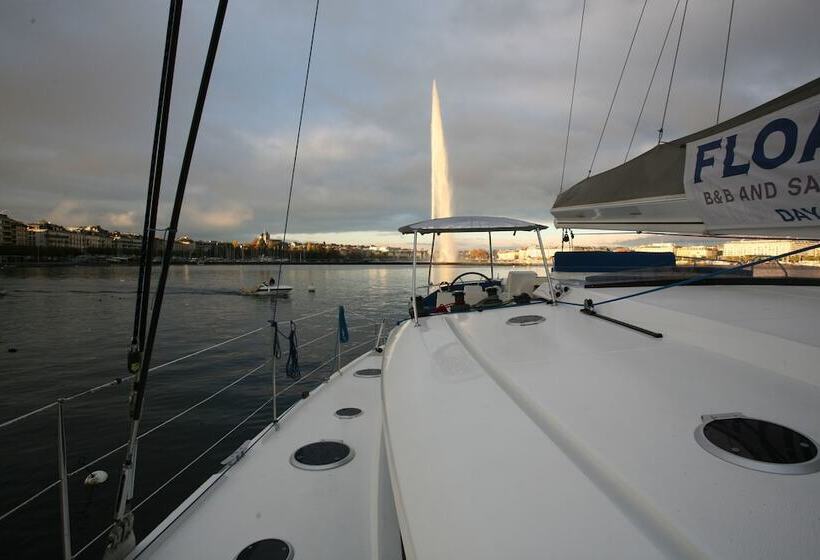 هتل Floatinn Boat Bnb