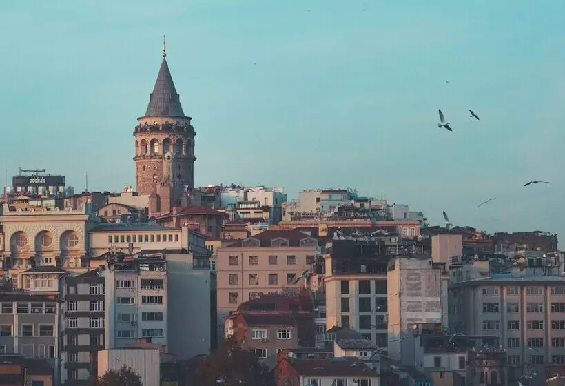 Hotelli Inalens Airport