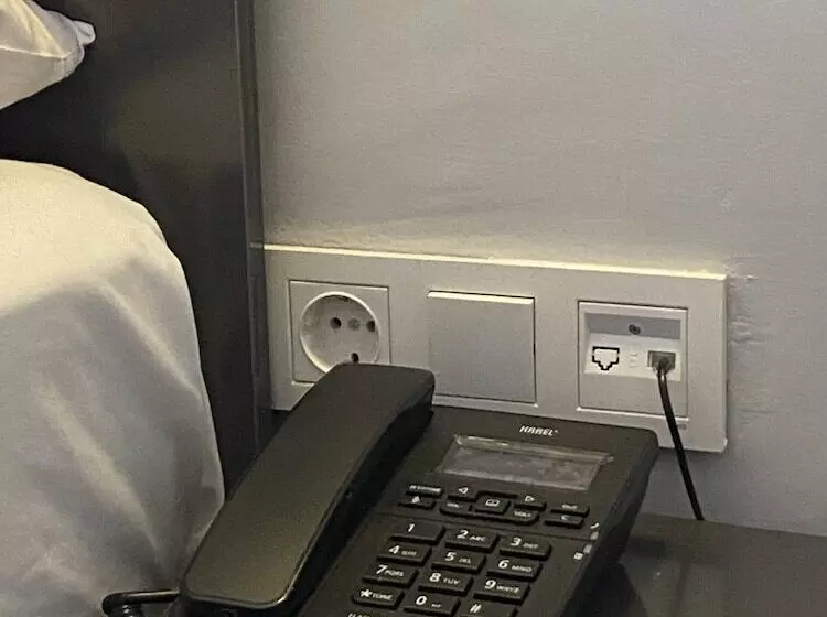 Hotelli Inalens Airport