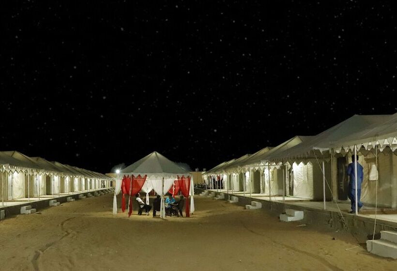 בית מלון כפרי Jaislamer Desert Resort