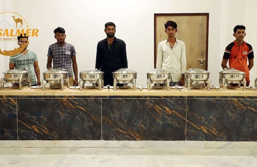 בית מלון כפרי Jaislamer Desert Resort