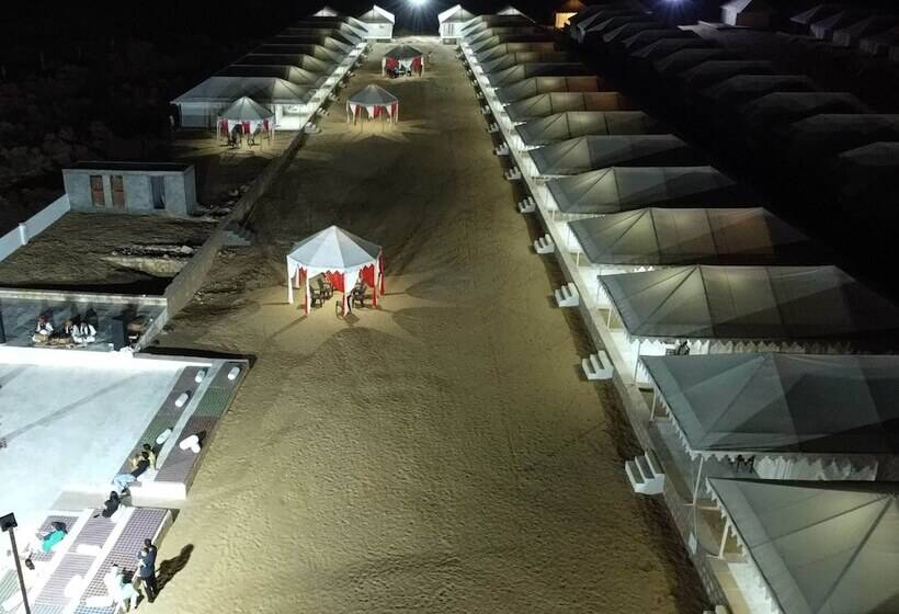 בית מלון כפרי Jaislamer Desert Resort
