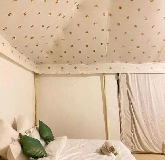 ホテル Tokyo Desert Camp