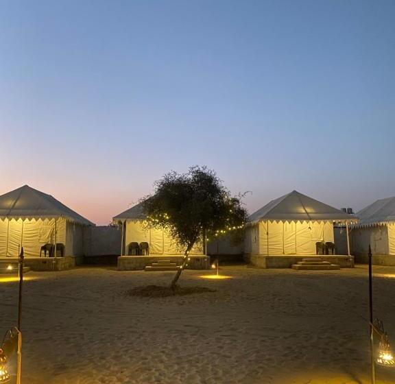 Hotel Tokyo Desert Camp