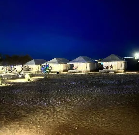 ホテル Tokyo Desert Camp