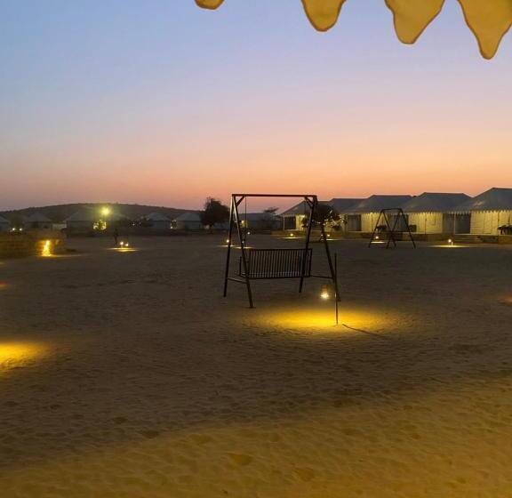 Hotel Tokyo Desert Camp