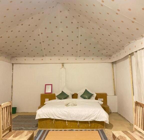 Hotel Tokyo Desert Camp