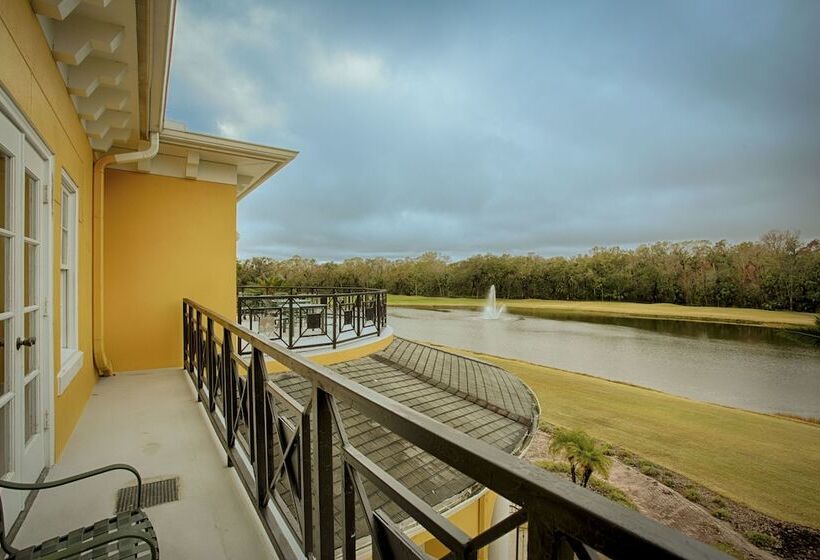 هتل Tampa Palms Country Club