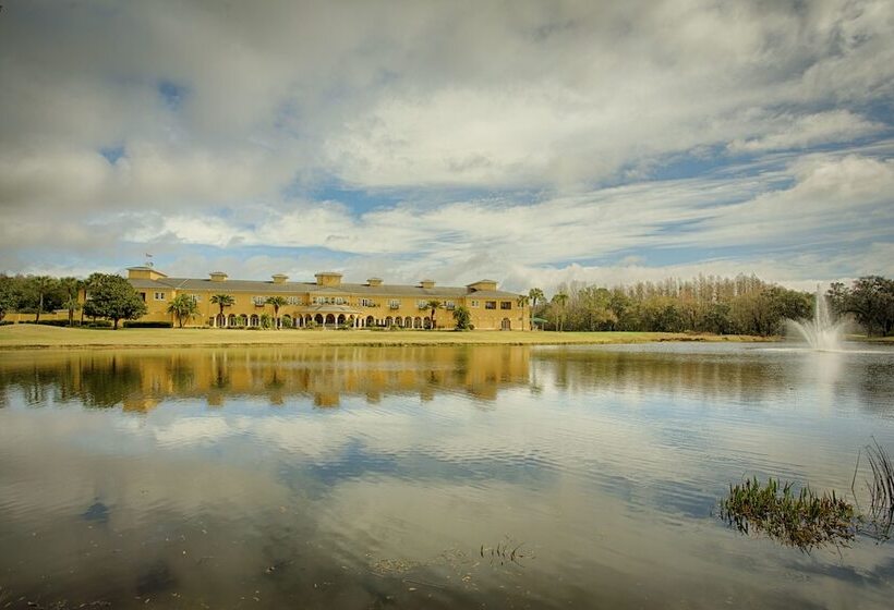 هتل Tampa Palms Country Club