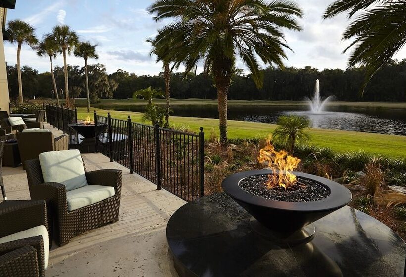 هتل Tampa Palms Country Club