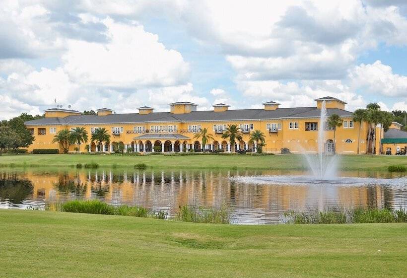 هتل Tampa Palms Country Club
