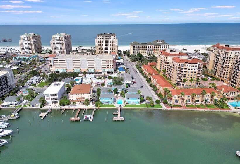 בית מלון כפרי The Seashell Suites