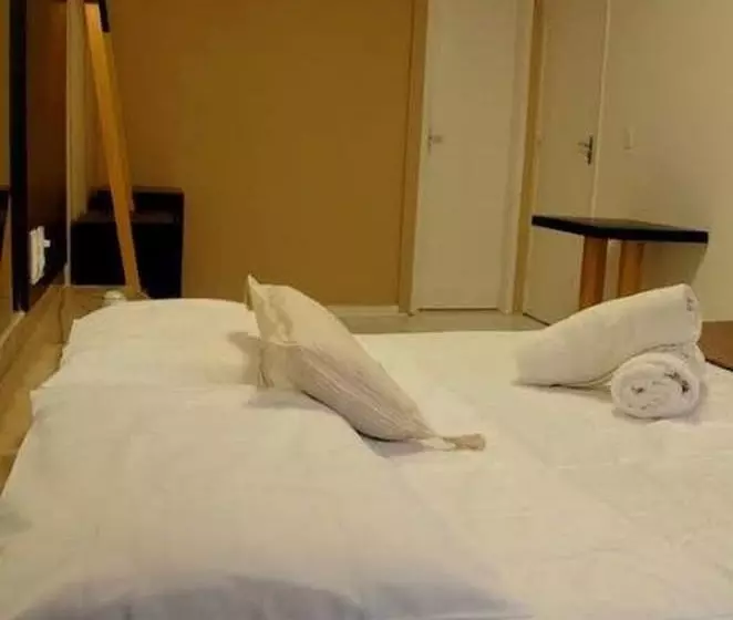 Living Hotel Express Rj