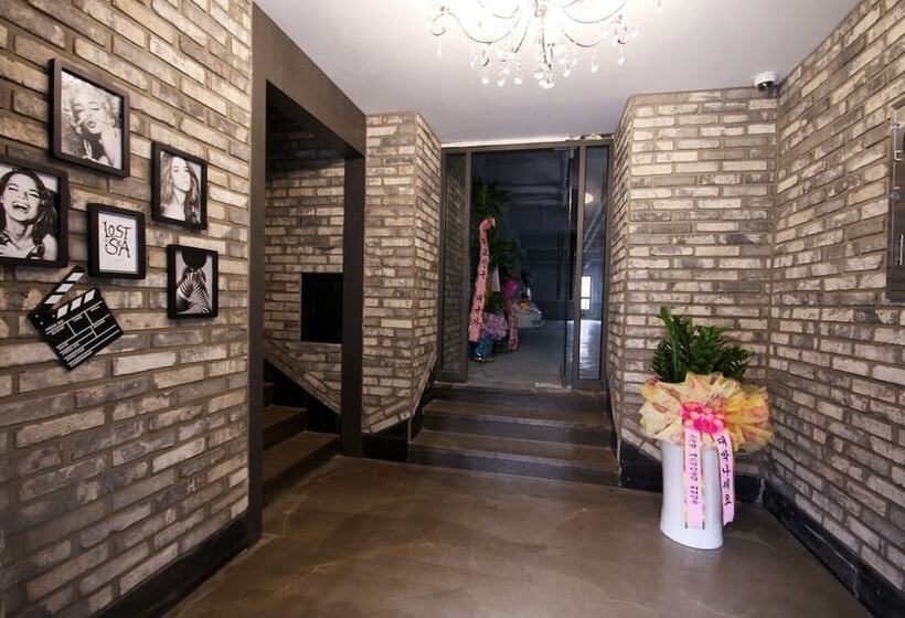 Мотель Busan Sajik Page