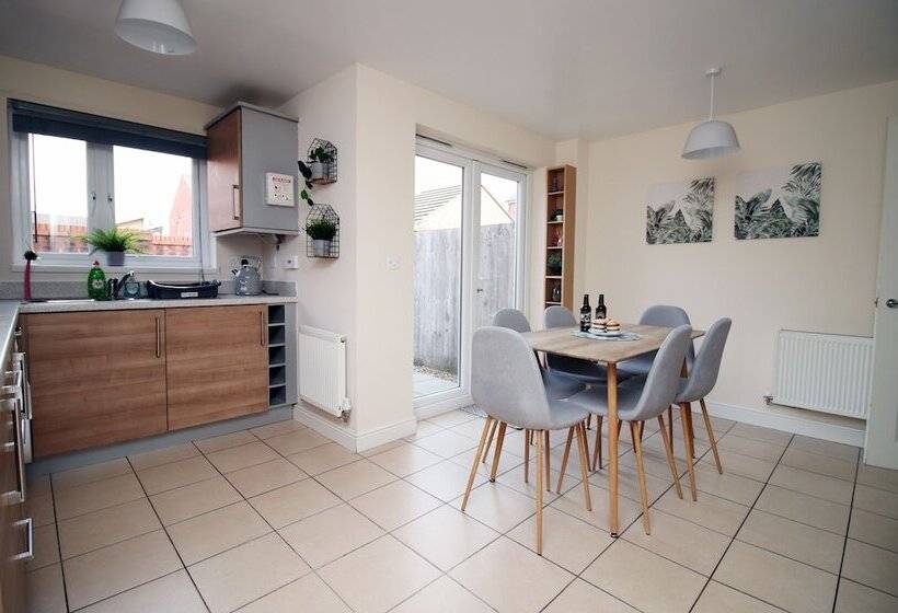 膳宿费 Alicia S Way By Tŷ Sa