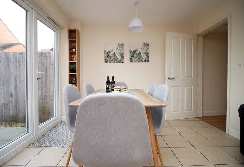 膳宿费 Alicia S Way By Tŷ Sa