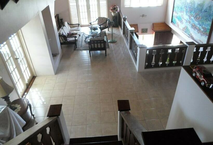 پانسیون Casabella Bed And Breakfast