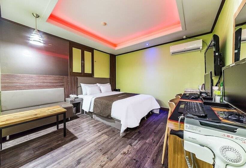 Motel Bucheon Red