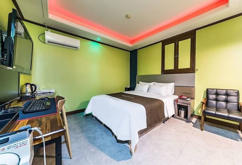 Motel Bucheon Red