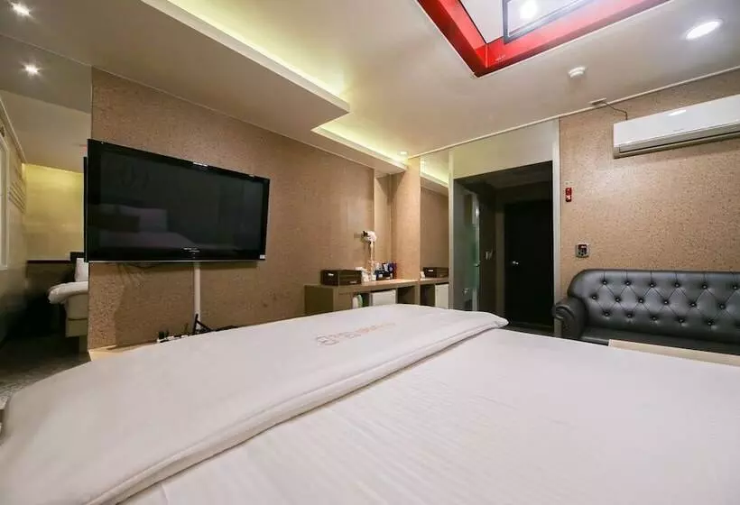 مُتل Daegu Jukjeon B&b