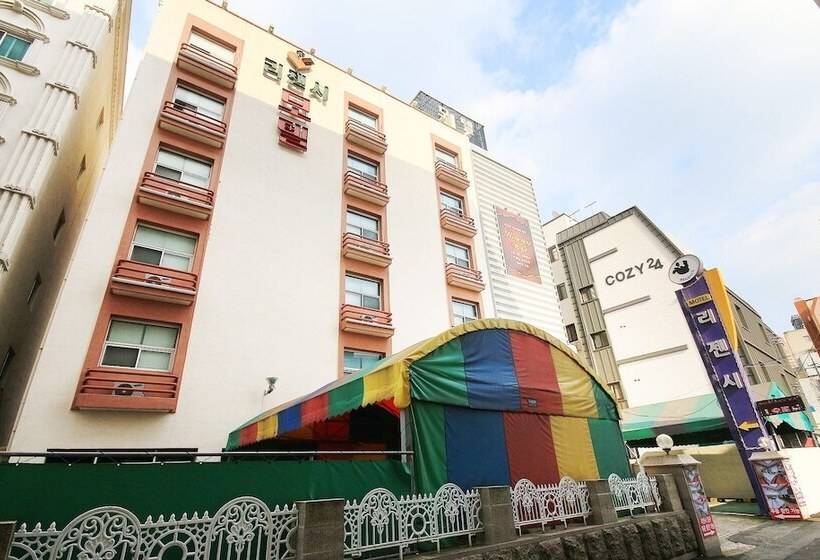 مُتل Gwangju Chungjangro Regency