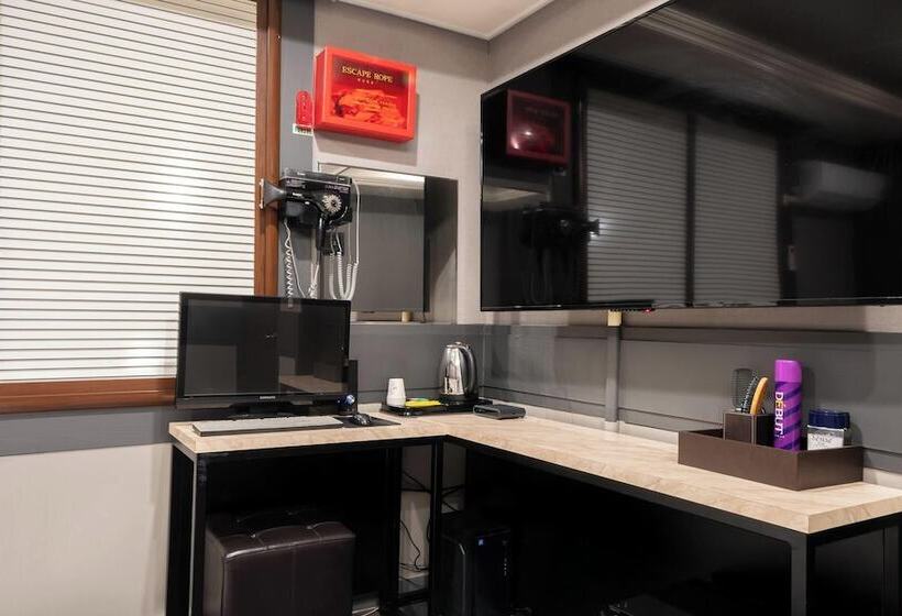 مُتل Gwangju Chungjangro Regency