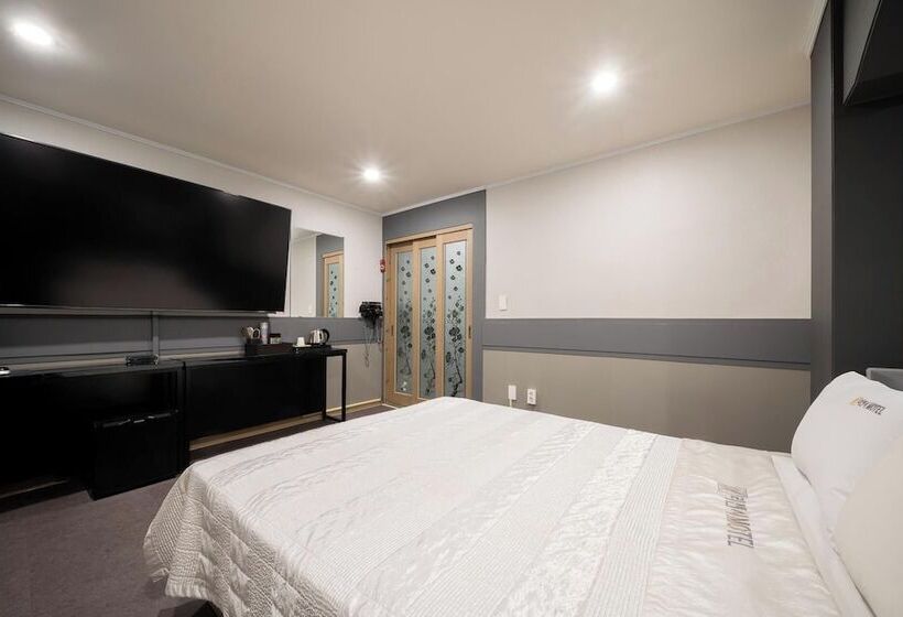 مُتل Gwangju Chungjangro Regency