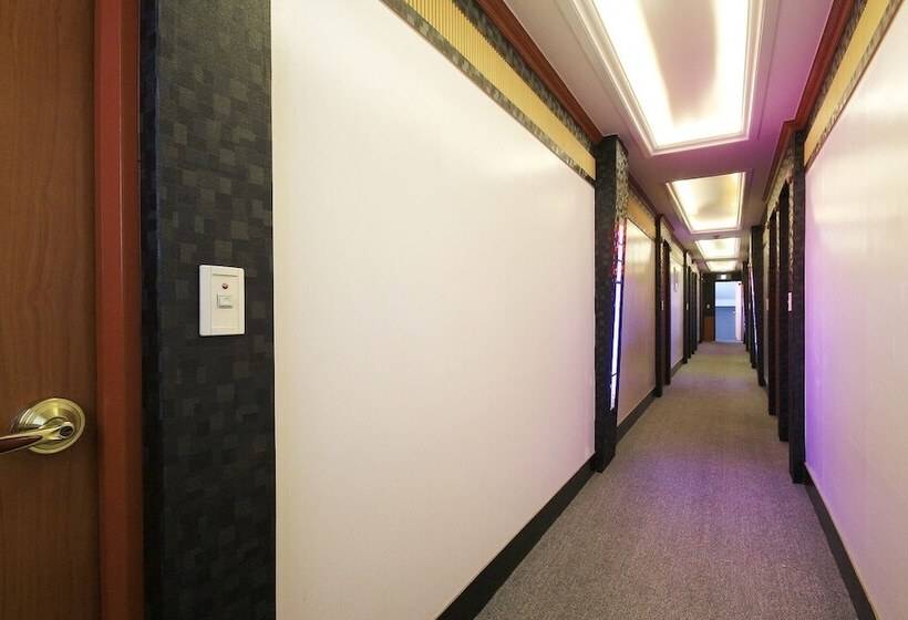 مُتل Gwangju Chungjangro Regency