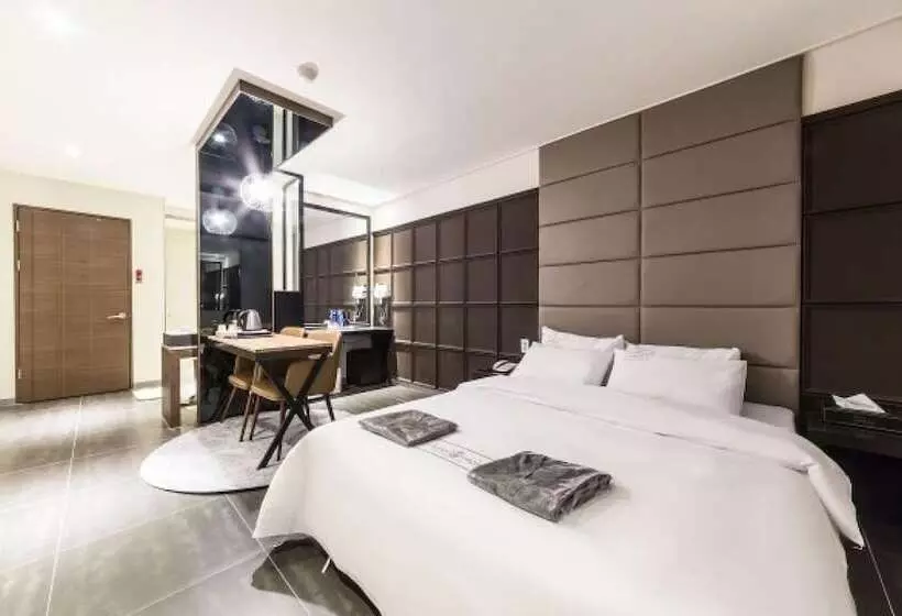 モーテル Incheon  Circle